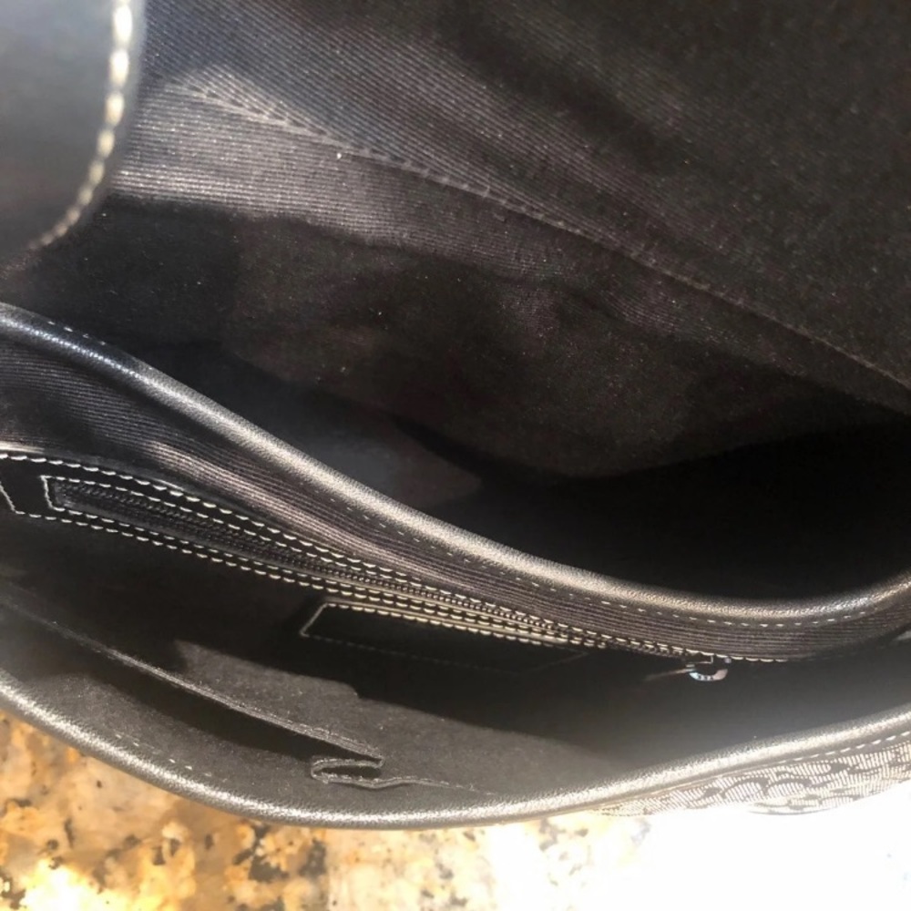 Authentic Coach Handbag! - Picture 6 of 6